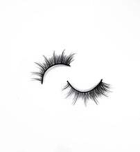 Load image into Gallery viewer, Wink